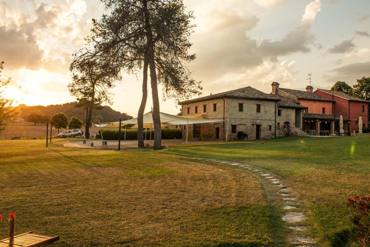 Ca' Virginia Country House Wellness Villa Montecalvo in Foglia Dış mekan fotoğraf